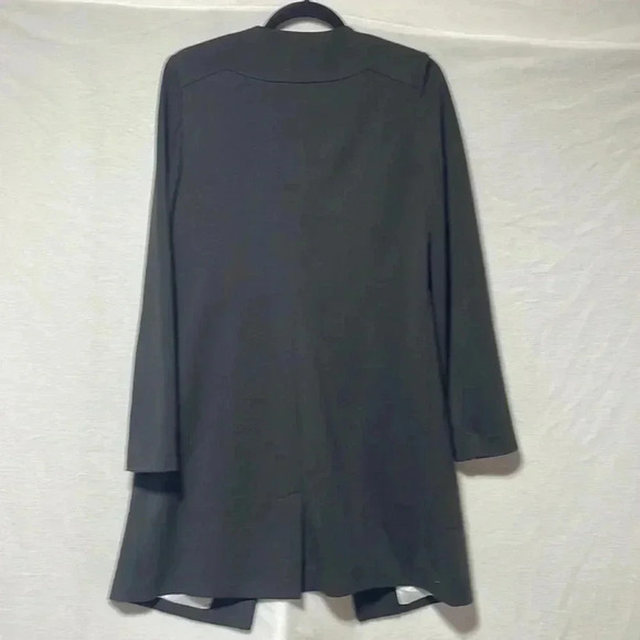 Laundry by Shelli Segal - Picture 6 of 6